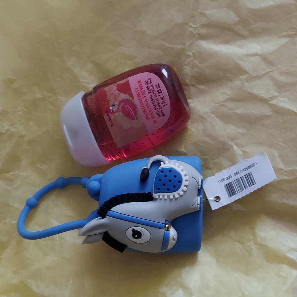 Bath and body works donkey pocketbac holder